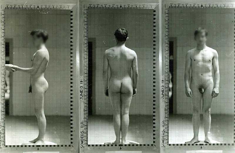 Exemple d'une des photos de William Sheldon appartenant à la collection controversée "Ivy league nude posture photos"