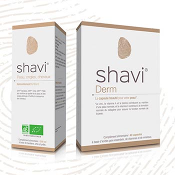 Laboratoire Shavi : deux boîtes de compléments alimentaires Shavi Derm’ et Shavi Peau Ongles Cheveux, qui font partie du catalogue produit avec le Shavi Booster, le Shavi Silhouette et le Shavi Drain’, le Shavi Vein’ et le Shavi Confort Articulaire.